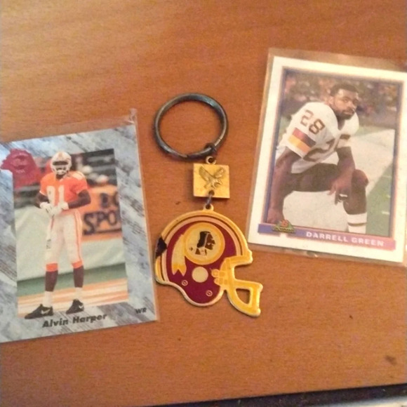 Washington Redskins Keychain and Cards - Picture 1 of 2